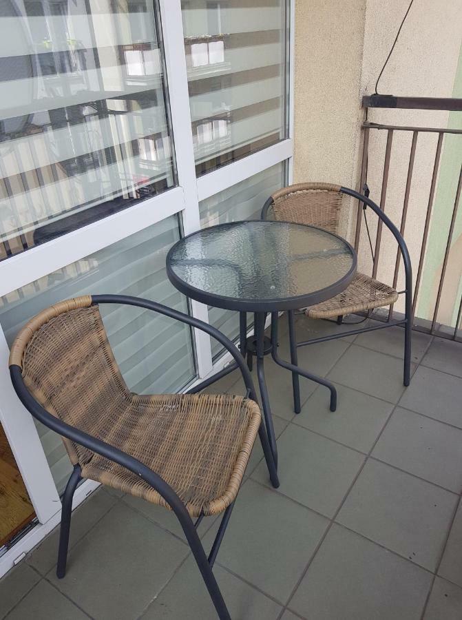 Przytulna I Przestrzenna Garsoniera- Centrum Tarnow Bagian luar foto